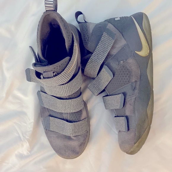 Nike Other - Mens Nike Lebron Shoes
